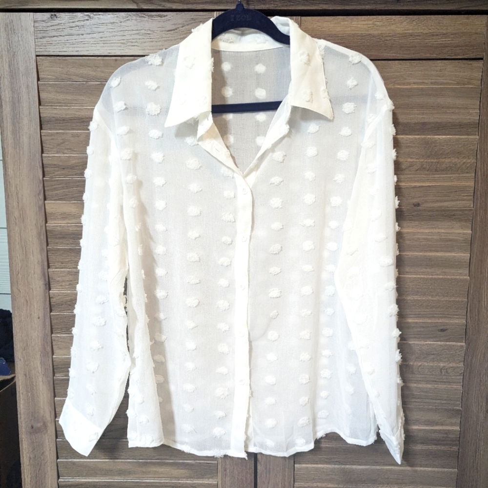 Button up elegant white top lightweight see throw size S loose style NWOT blouse
